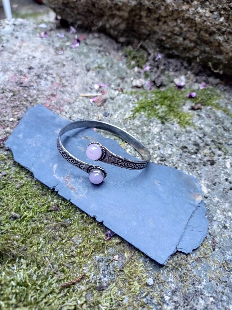 pulsera rigida cuarzo rosa